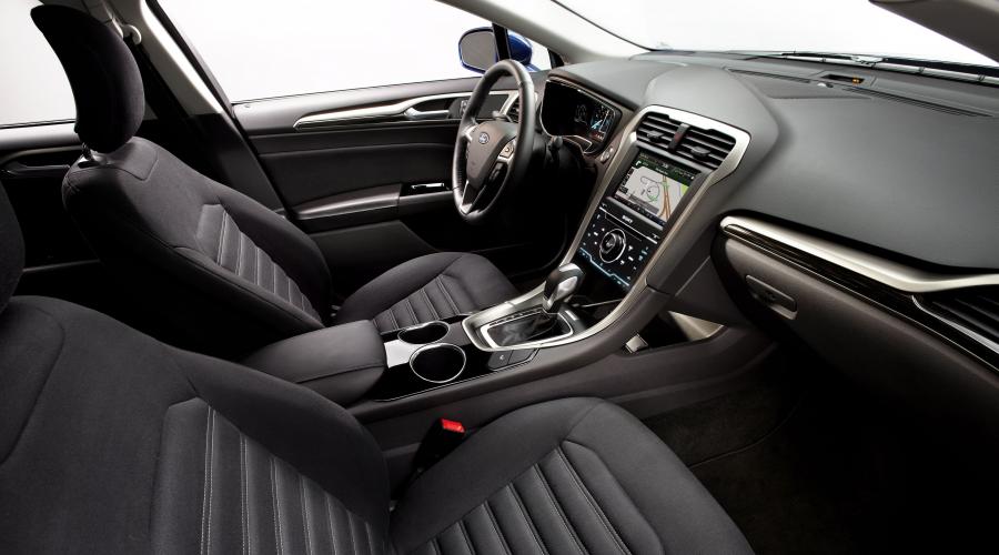  Ford Fusion Hybrid 2012 года  (фото 14 из 29)